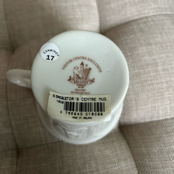 Belleek mug from Ireland - Picture 5 of 6